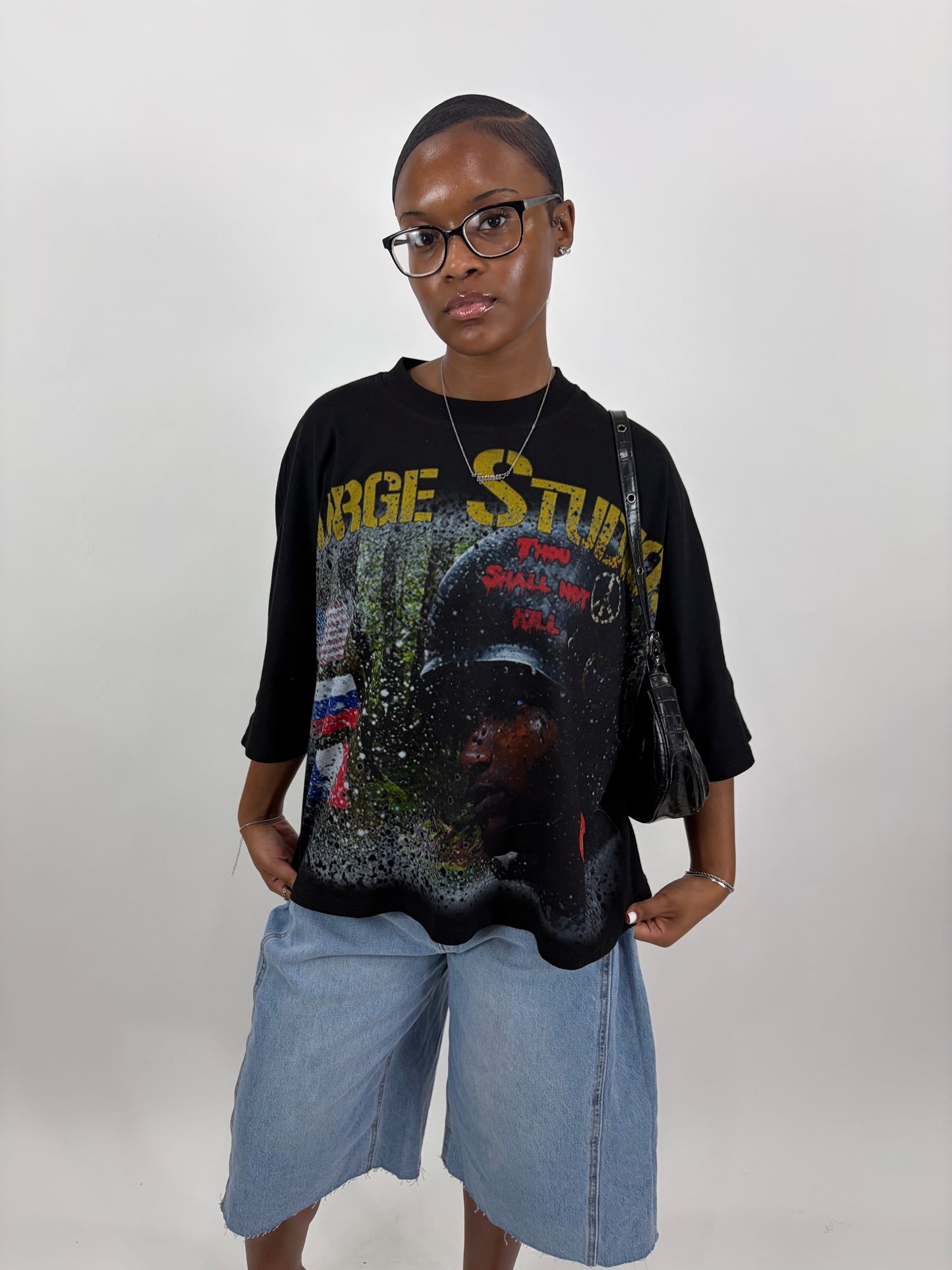 ''NO WAR'' Tee